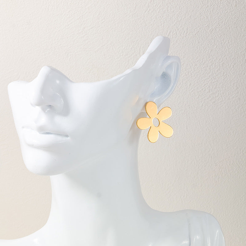 European and American Small Flower Metal Earrings Set - Vienna Verve Collection