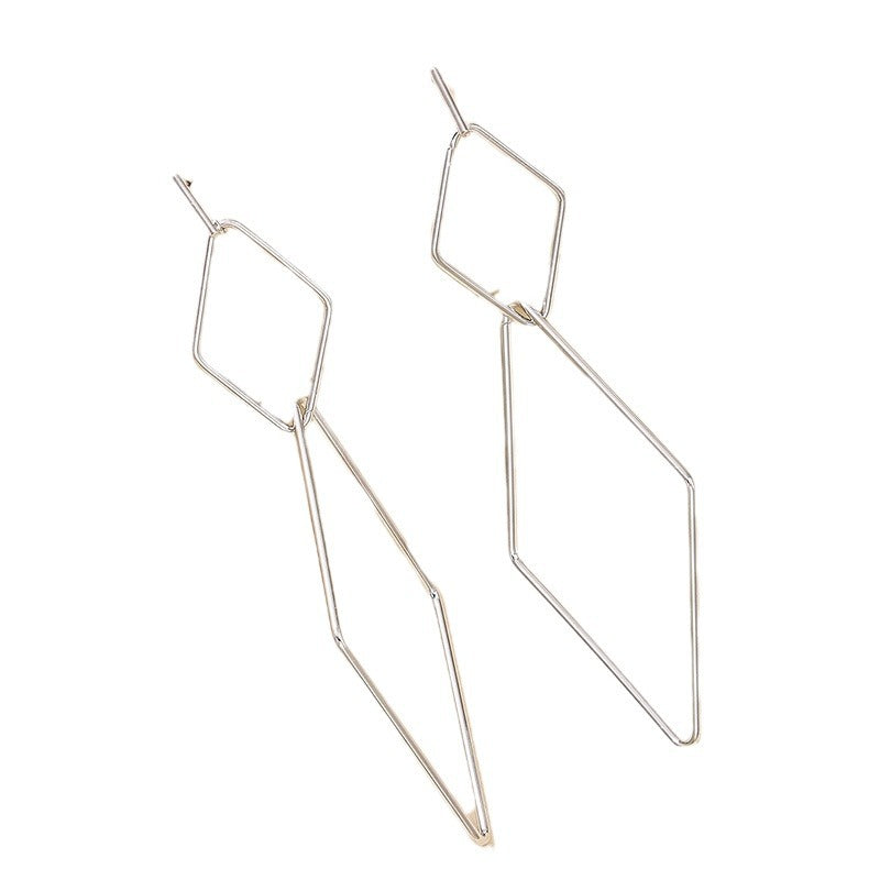 Chic Vienna Verve Metal Earrings for Women - Blogger's Pick