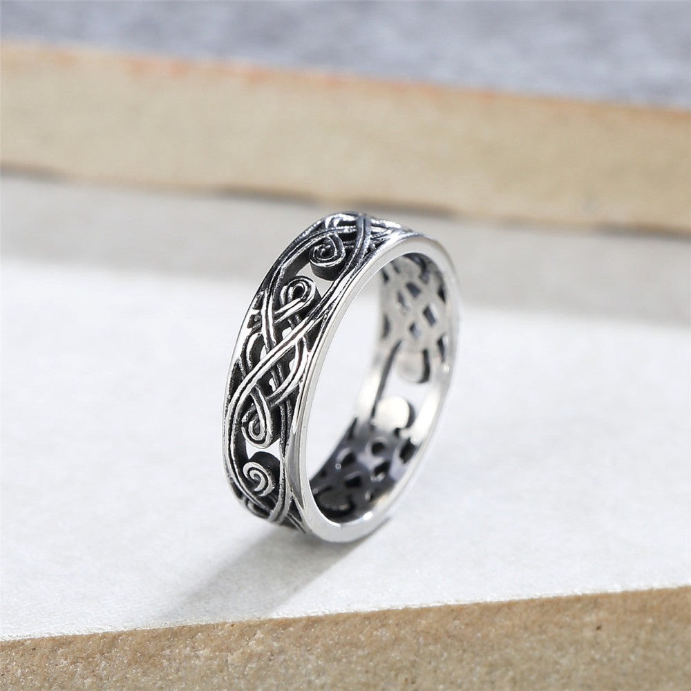 Men's Retro Hollow Pattern Titanium Steel Ring