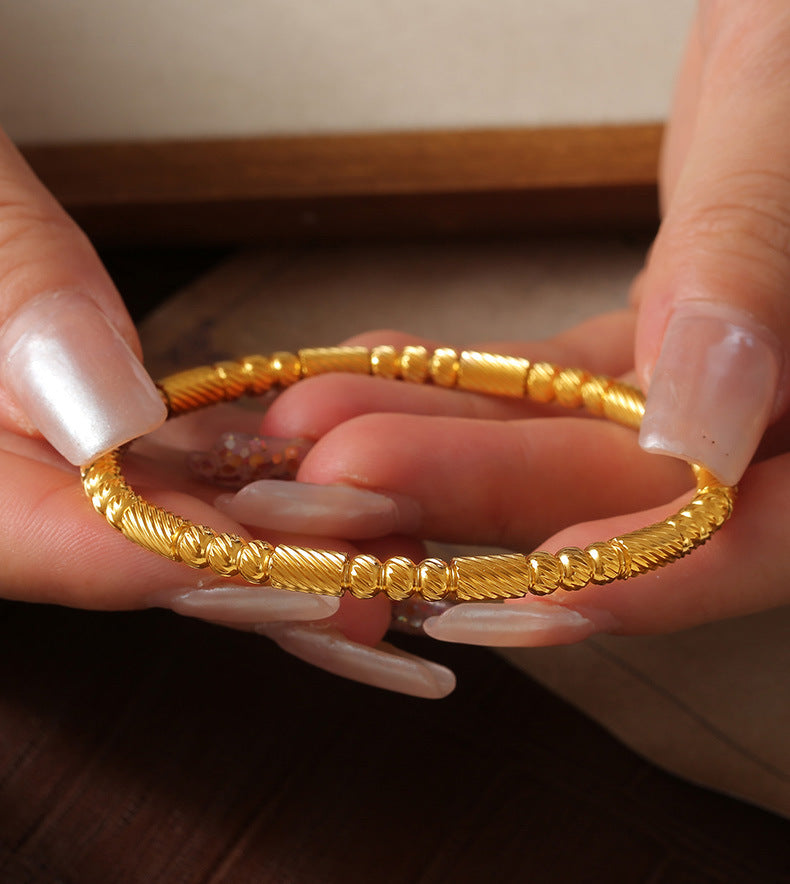 Chic Minimalist Gold Plated Bracelet with Geometric Bead Design