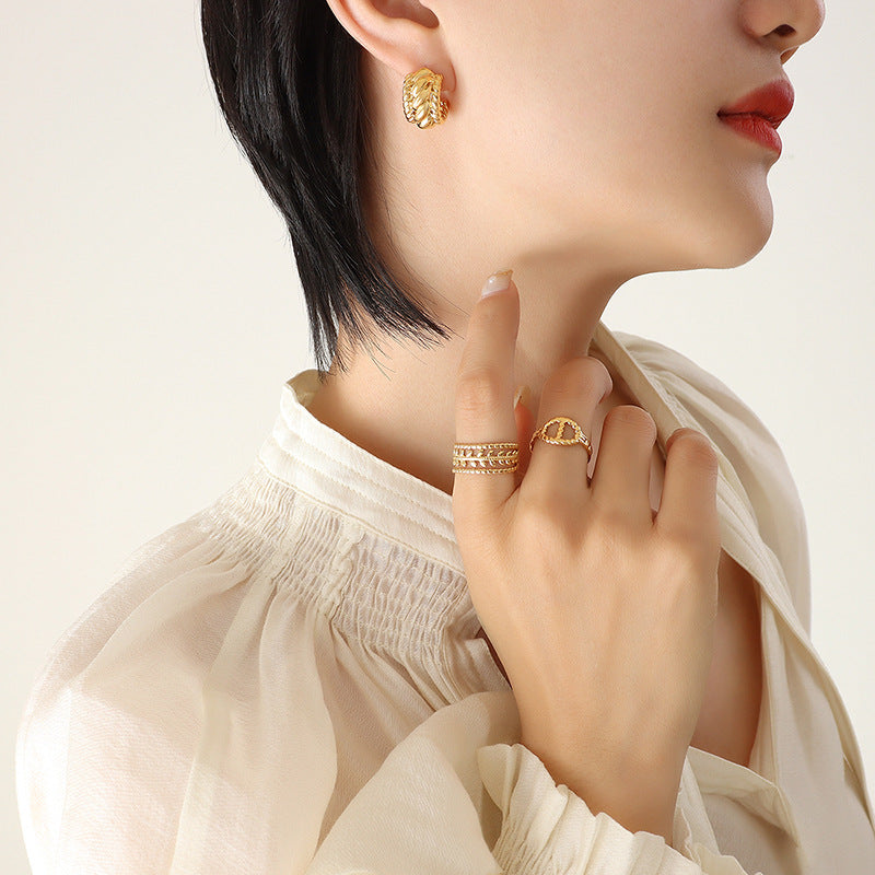 Chic C-Thread Gold-Plated Earrings - Planderful Everyday Genie Collection