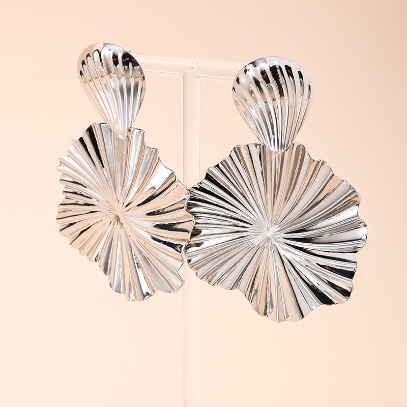 Retro Shell Ruffle Earrings with Metal Needle - Vienna Verve Collection