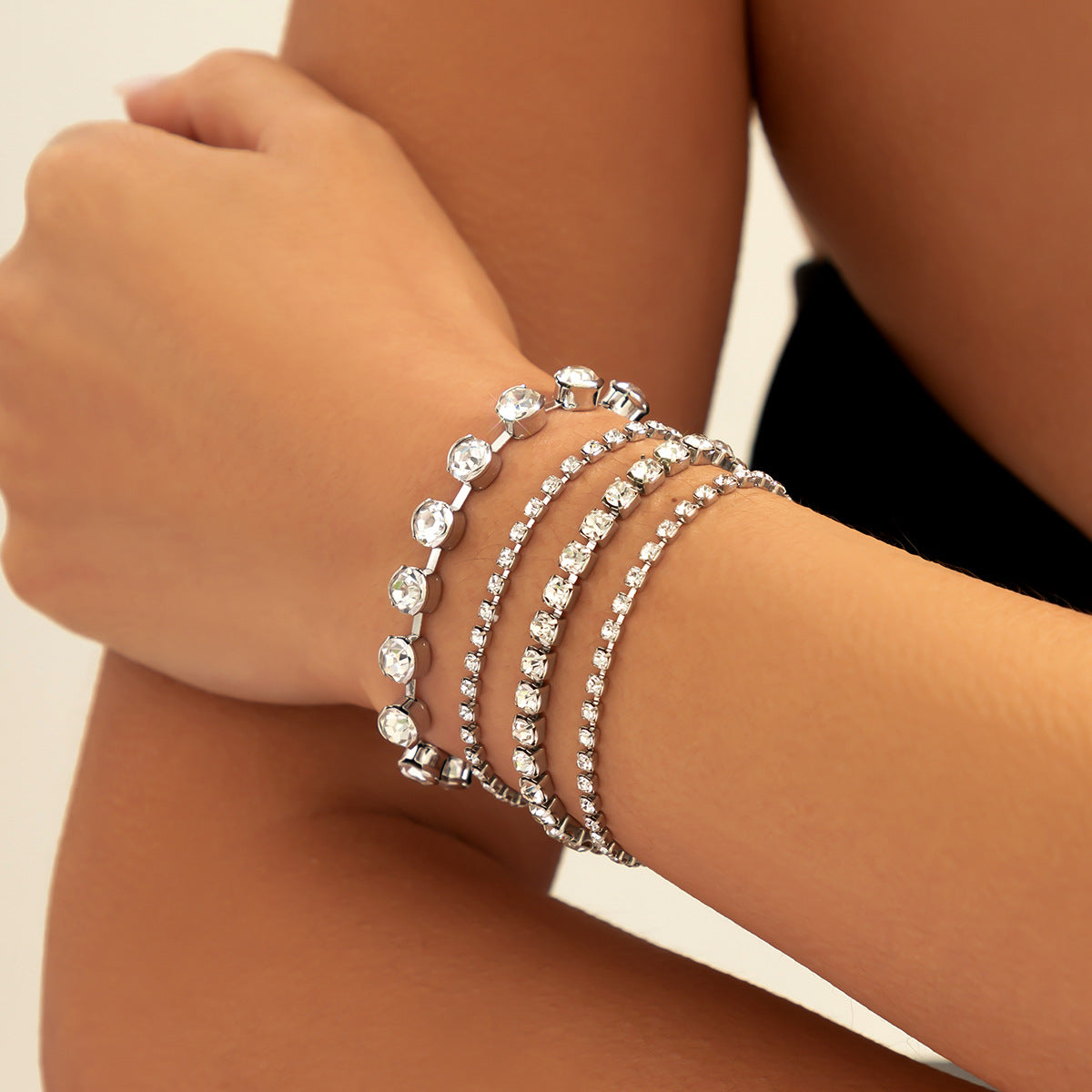 European Multi-portrait Imitation Pearl Bracelet Set with Cross Chain - Vienna Verve Collection