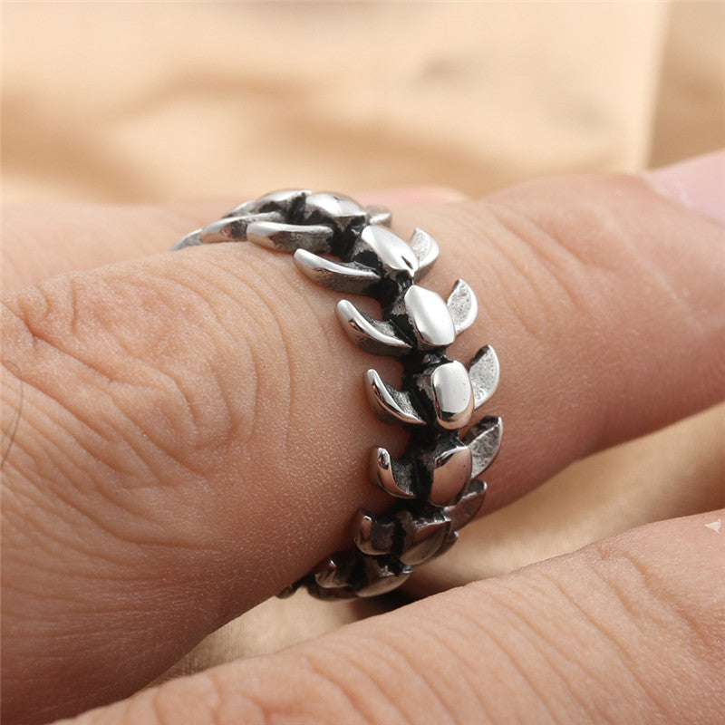 Titanium Steel Centipede Skull Ring for Men - Retro Trendy Accessories in European and American Style