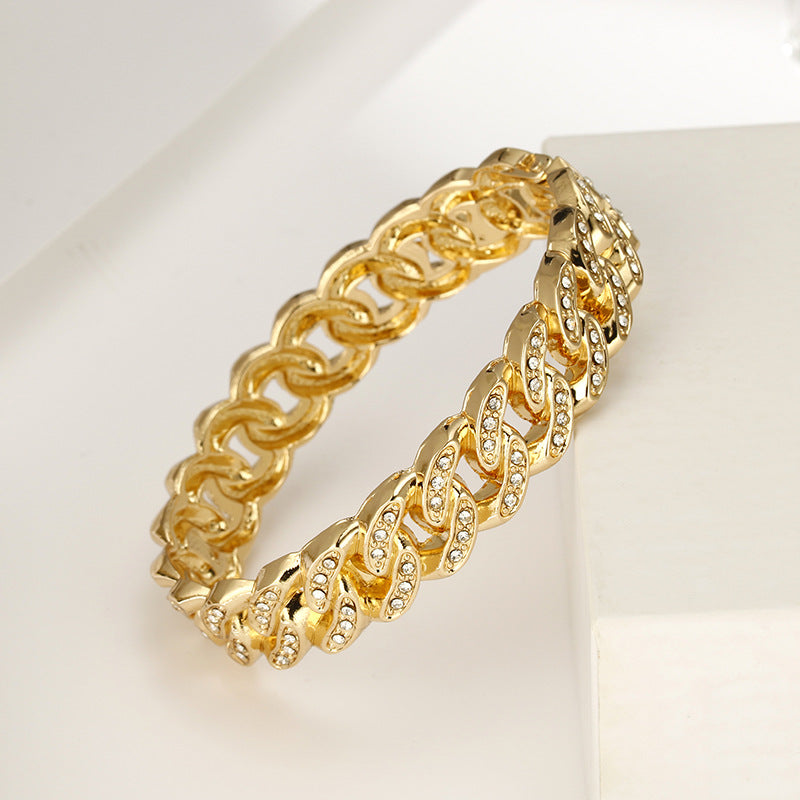 Twist Chain Bracelet in Zinc Alloy - Vienna Verve Collection