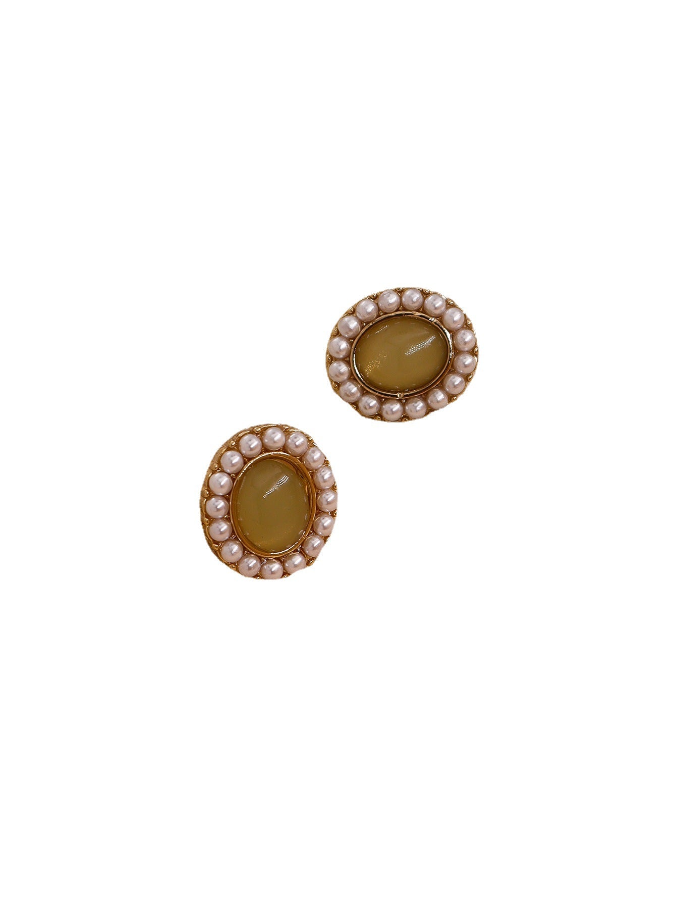 Dongdaemun Collection: Vienna Verve Metal Stud Earrings