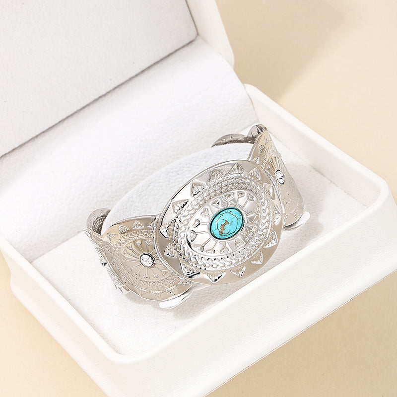 Glamorous Turquoise Totem Bracelet - Vienna Verve Collection