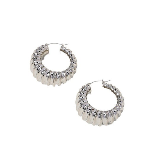 Retro Chic Metallic Thread Earrings for Women - Vienna Verve Collection