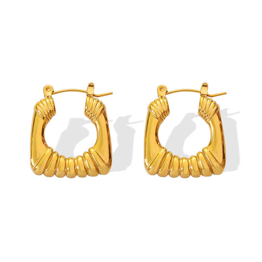 Vintage Chic U-Shaped Earrings with Gold-Plated Buckle