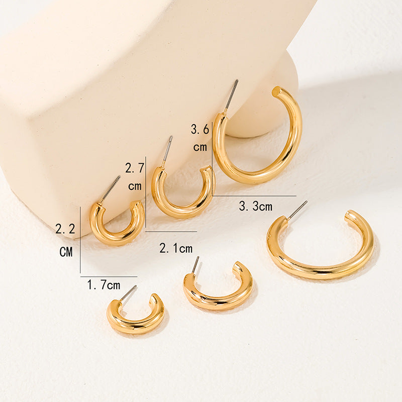 Wholesale Women's Earring Set with Modern C-Shaped Design