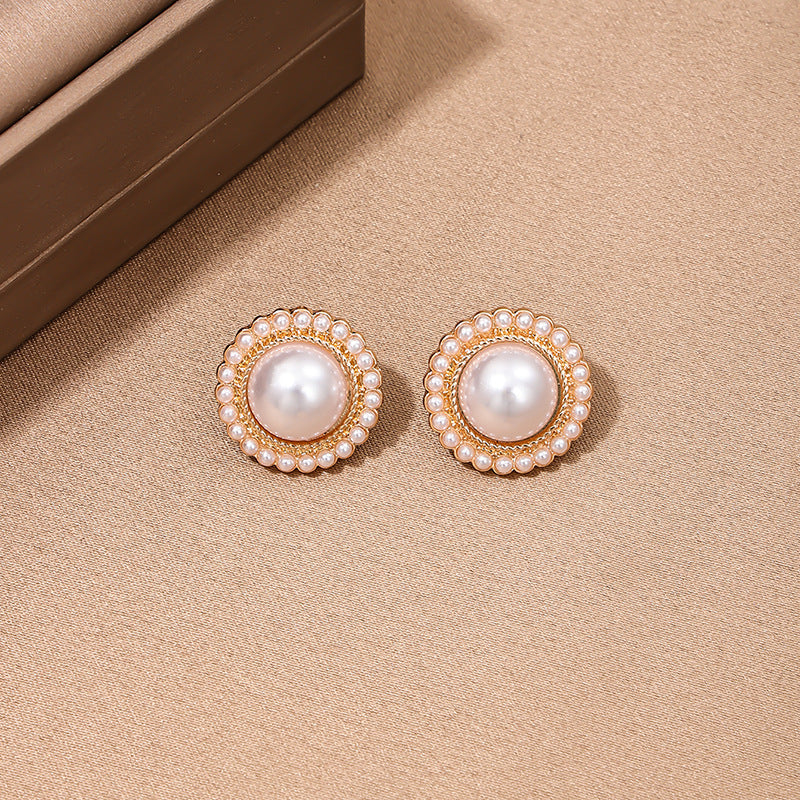 Elegant Metal Imitation Pearl Stud Earrings by Planderful Vienna Verve Collection