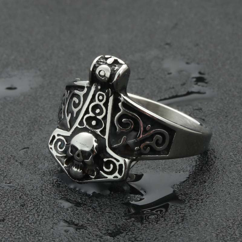 Titanium Steel Skull Ring for Men – Retro Punk Halloween Jewelry Direct from Manufacturer