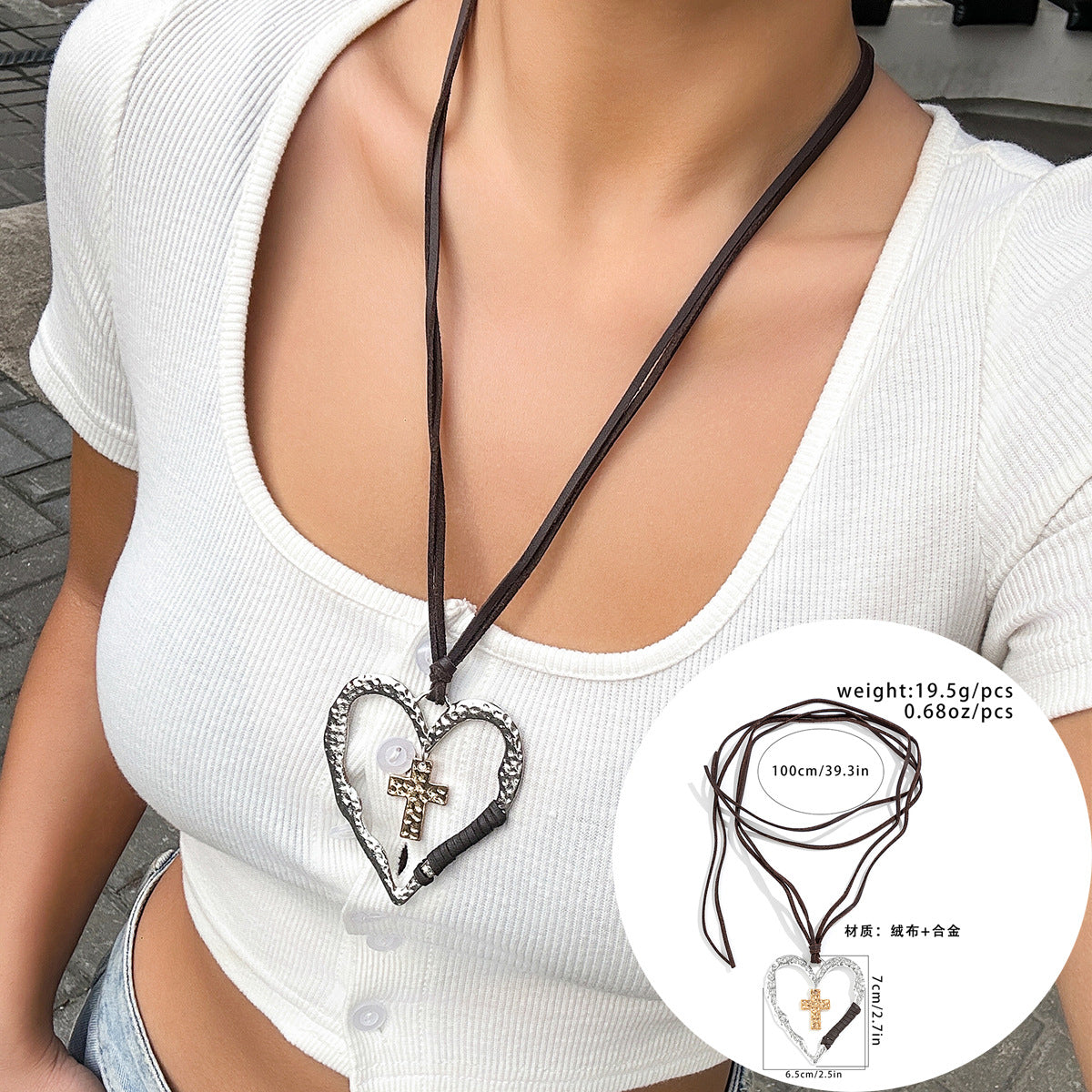 Exaggerated Metal Love Necklace with Adjustable Velvet Wax - Europe and United States inspired.