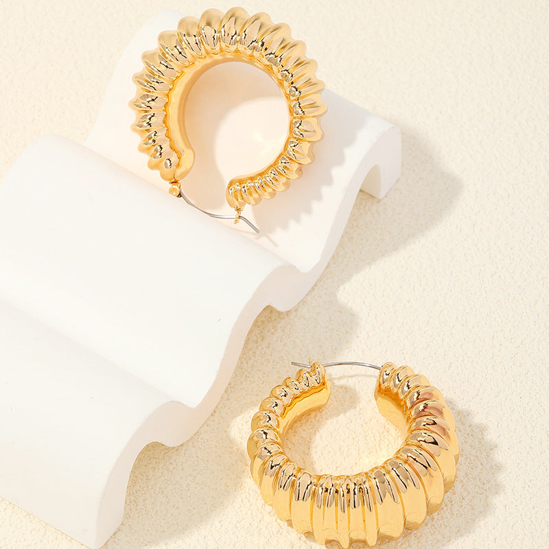 Retro Chic Metallic Thread Earrings for Women - Vienna Verve Collection