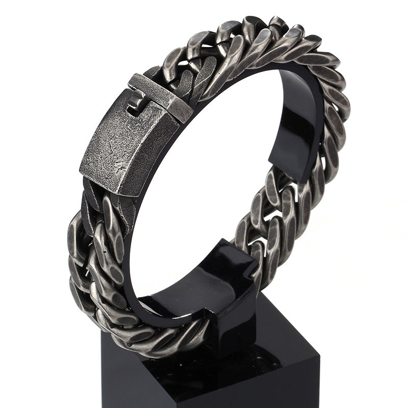 Men's Retro Black Chain Bracelet - Fashionable Rhombus Titanium Steel Jewelry for a Dominant Style