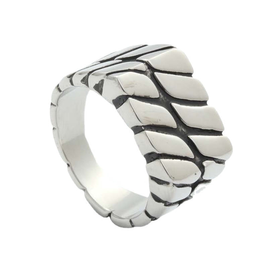 Trendy Men's Titanium Steel Square Striped Ring - Retro Style Jewelry for the Modern Man