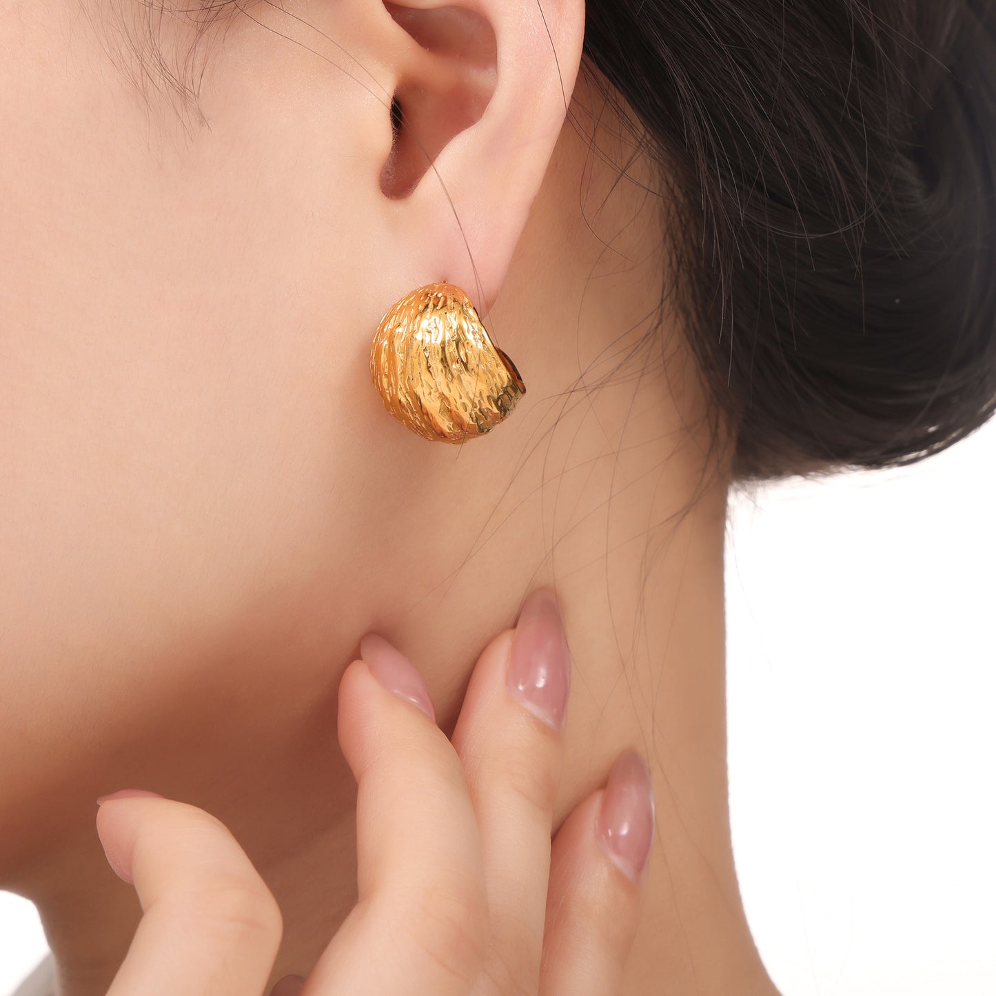 18k Gold Plated Titanium Steel Earrings with Multi-layer Line Texture Splicing Design