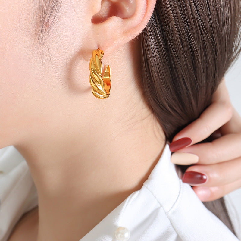 Golden Twisted C-Shaped Earrings with Unique Niche Design - Hypoallergenic Titanium Steel Earrings