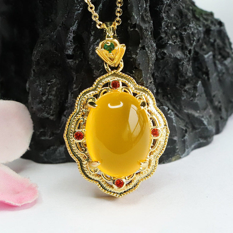 Vintage Golden Chalcedony and Agate Pendant Jewelry for Women