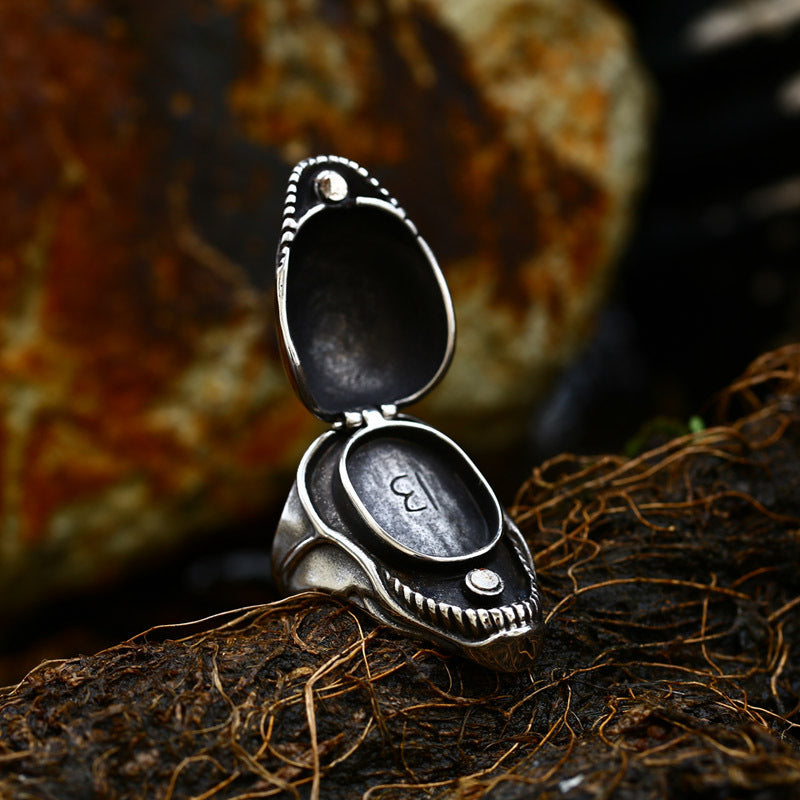 Domineering Trendy Men's Openable Shark Ring in Fine Polished Titanium Steel