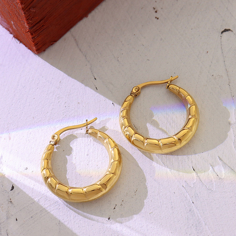 Geometric 18K Gold-Plated U-Shaped Earrings with Eternal Shine