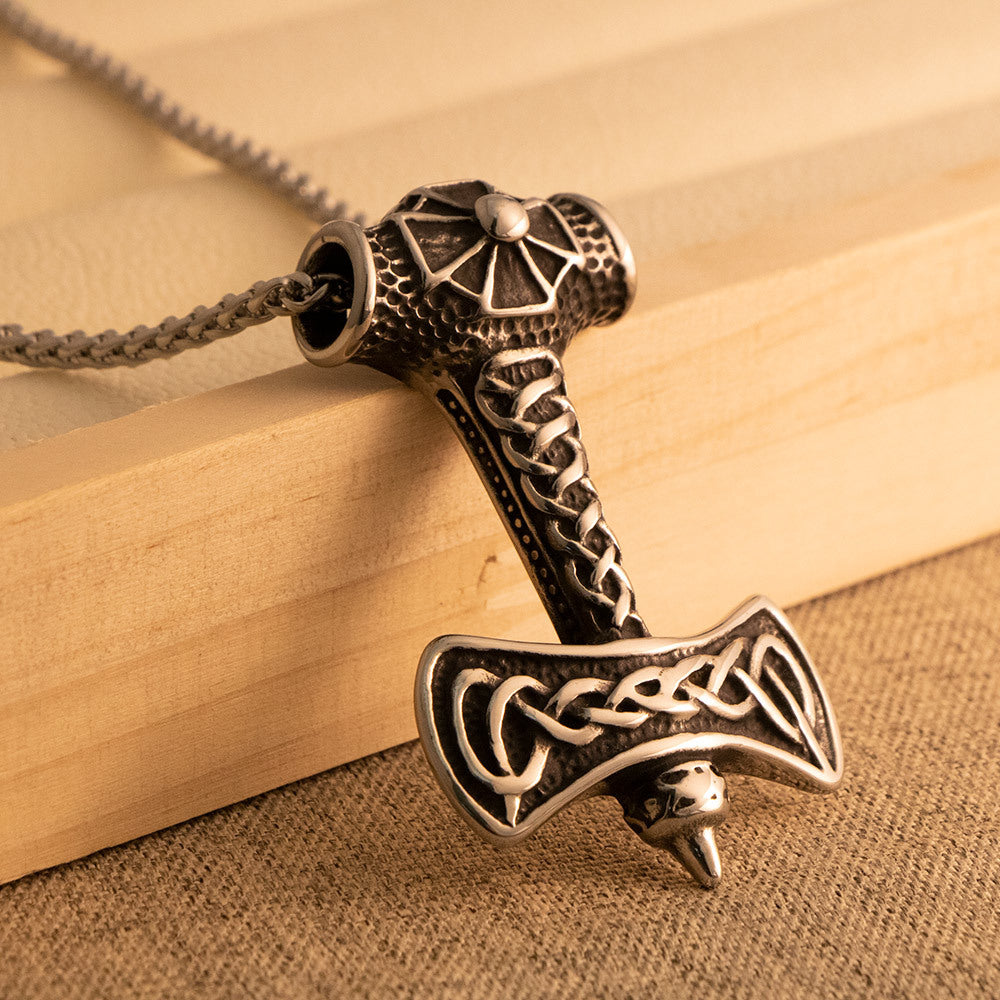 Personalized Viking Axe Necklace - Nordic Retro Titanium Steel Pendant for Men