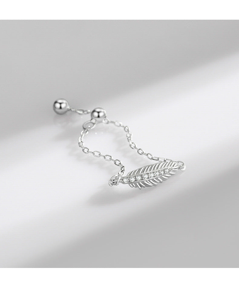 Everyday Genie Sterling Silver Feather Ring with Zircon