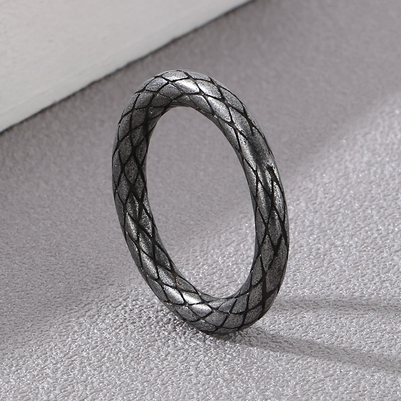 Retro Punk Style Stainless Steel Snake Ring with Rhombus Pattern for Men - Trendy Old Circle Design