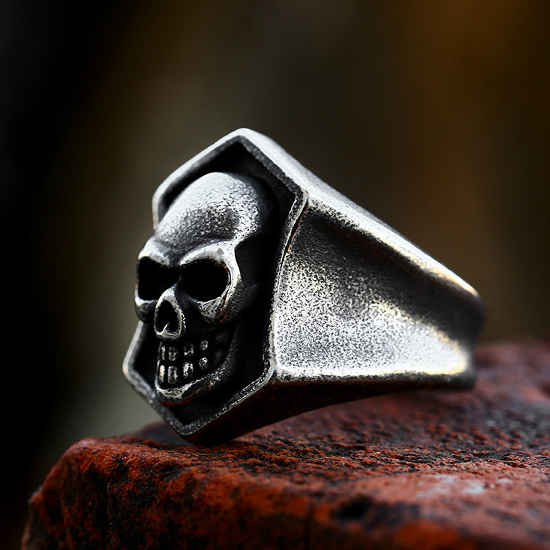 Bold Stainless Steel Skull Ring for Men - Retro Titanium Steel Hand Jewelry from Europe and America