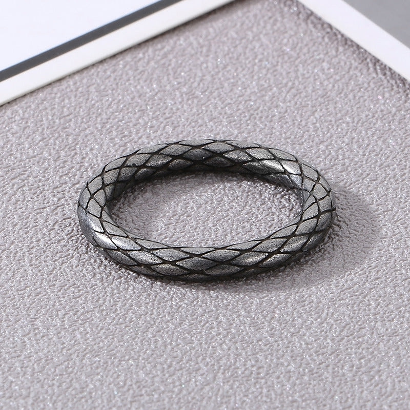 Retro Punk Style Stainless Steel Snake Ring with Rhombus Pattern for Men - Trendy Old Circle Design