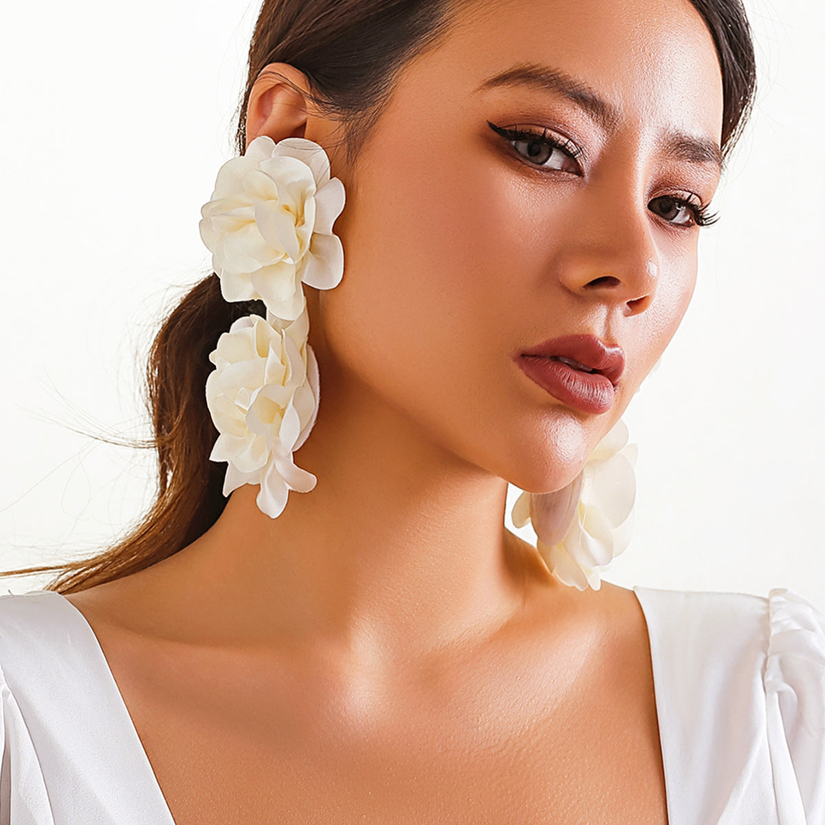 Elegant Long Tassel Flower Ear Clip - Vienna Verve Collection