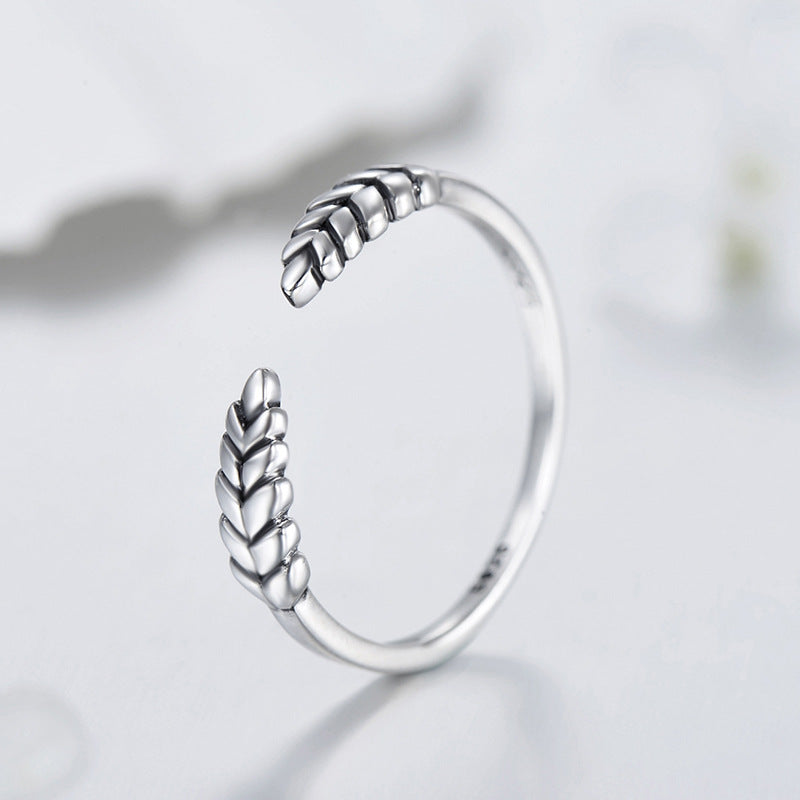 Simple and Elegant S925 Sterling Silver Ring for Women, European and American Style Index Finger Jewelry