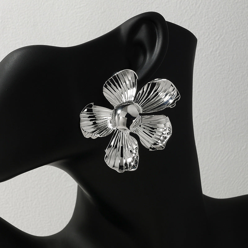 Chic Metal Flower Stud Earrings - Vienna Verve Collection