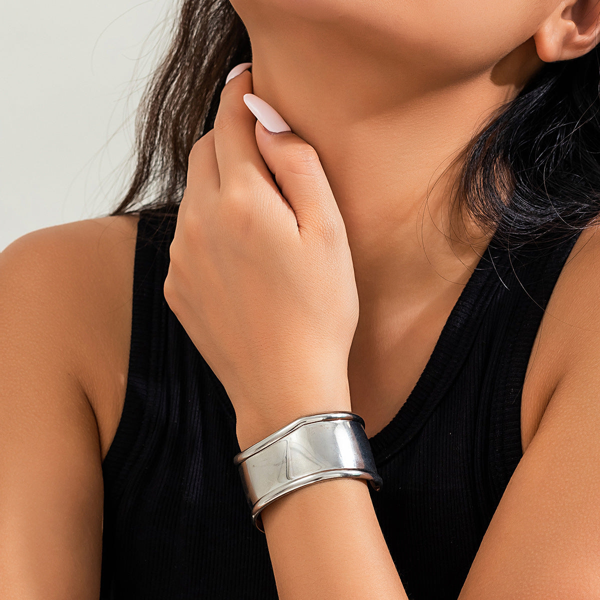 Metallic Geometric V Bracelet for Women