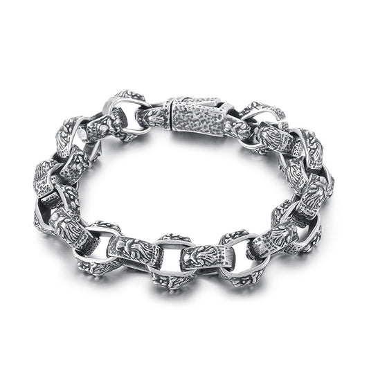 Stylish Retro Lion Head Titanium Steel Bracelet for Men with Hammer Pattern Design