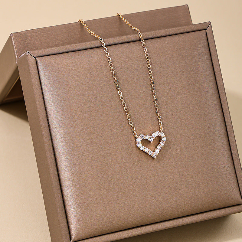 Sweet Korean Style Metal Heart Necklace for Women