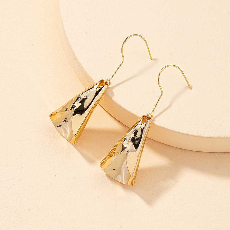 Chic Vienna Verve Geometric Dangle Earrings