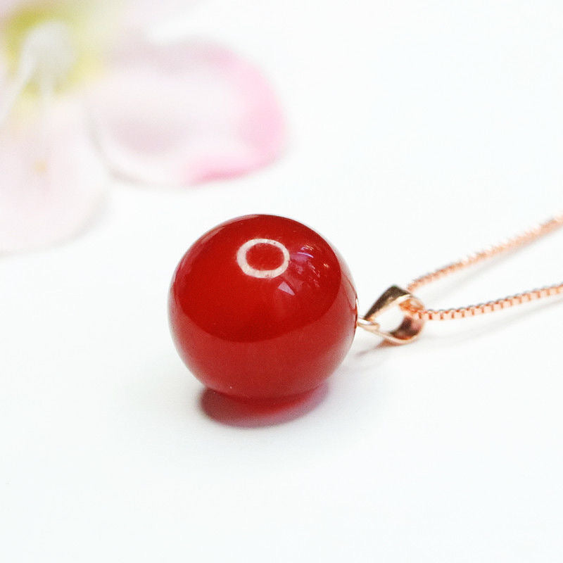 Fortune's Favor Necklace: Exquisite S925 Silver Natural Red Agate Bead Pendant Golden Jewelry