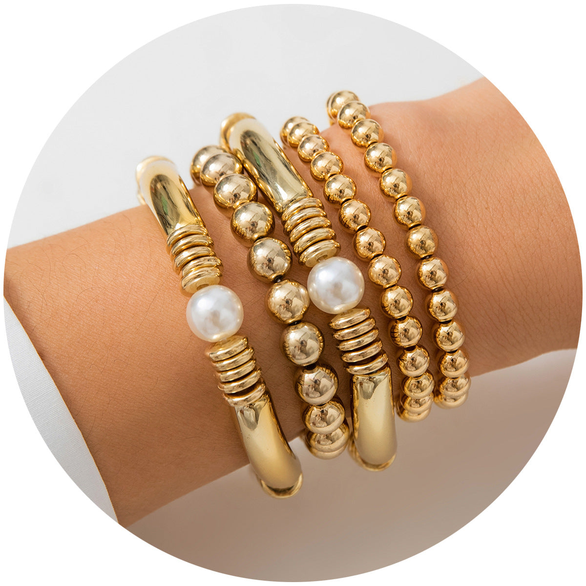 Retro Metallic Alloy Bracelet with Imitation Pearls