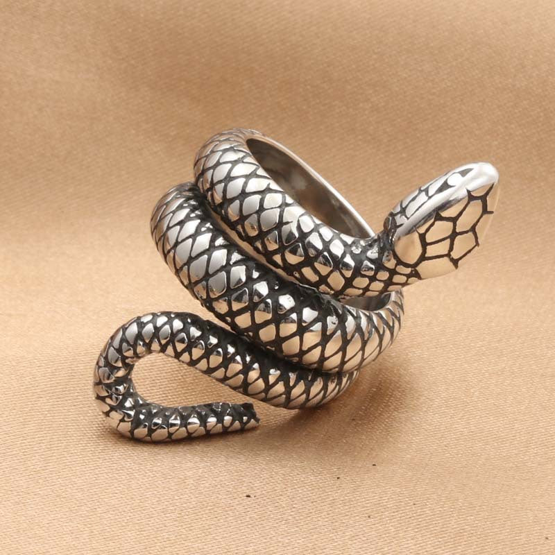 Titanium Steel Retro Snake Ring for Men - Stylish Python Design Jewelry