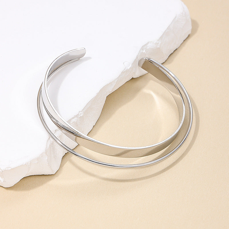 Elegant Mobius Ring Bracelet - Vienna Verve Collection