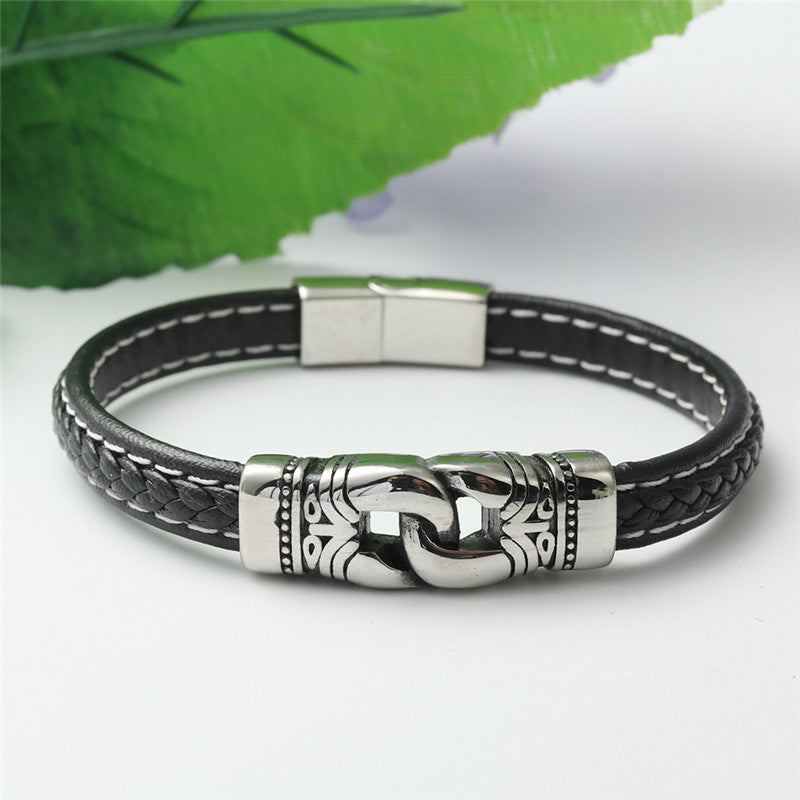 Punk-Inspired Titanium Steel Crab Clamp Leather Bracelet for Men