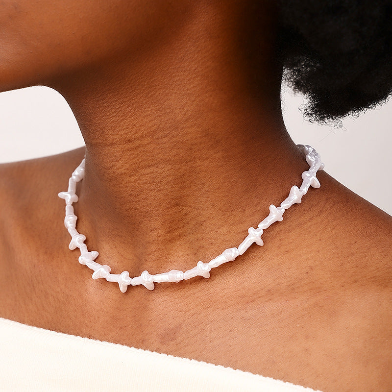 Elegant White Pearl Necklace with a Touch of Fairy Glamour