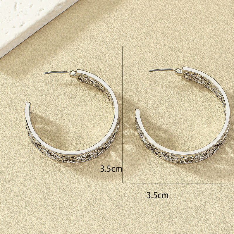 Chic Hollow C-Shaped Earrings with Metal Needles - Vienna Verve Collection