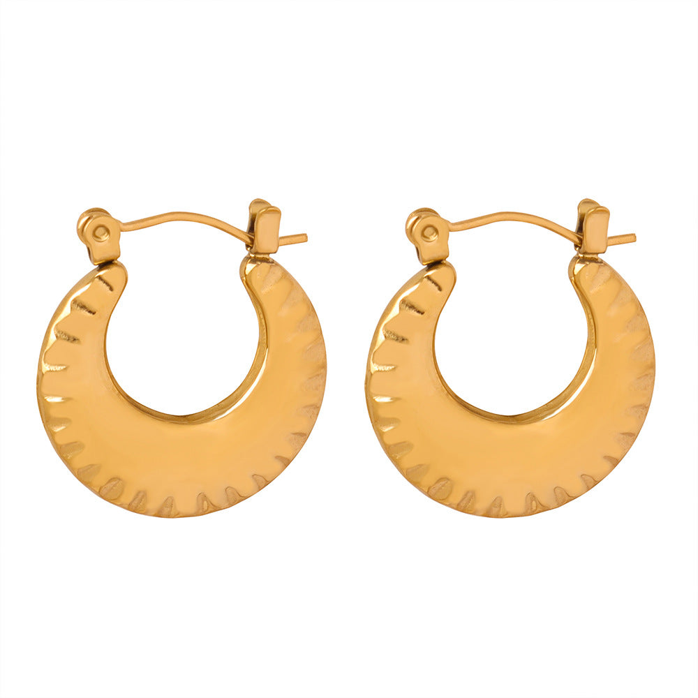 Golden Geometric Retro Earrings with Niche Design