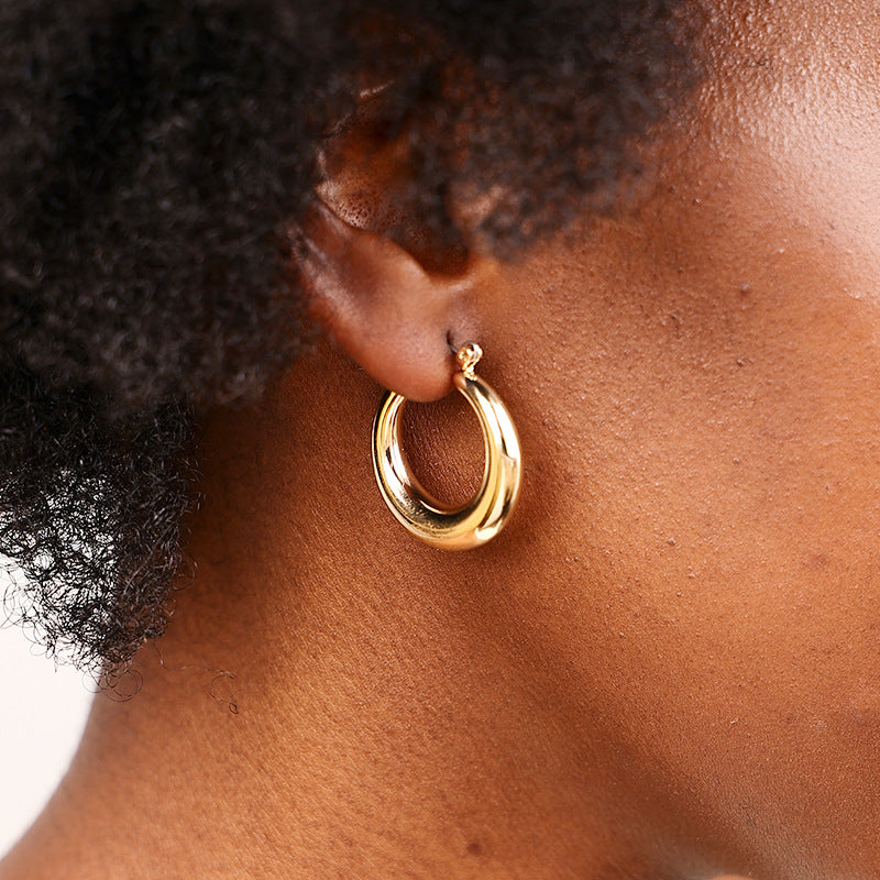 Chic Circular Earrings with Urban Vibe, Stylish Women's Accessory