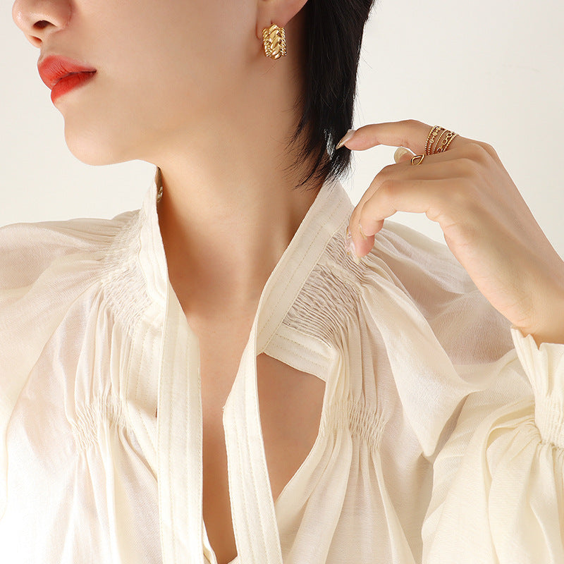 Chic C-Thread Gold-Plated Earrings - Planderful Everyday Genie Collection