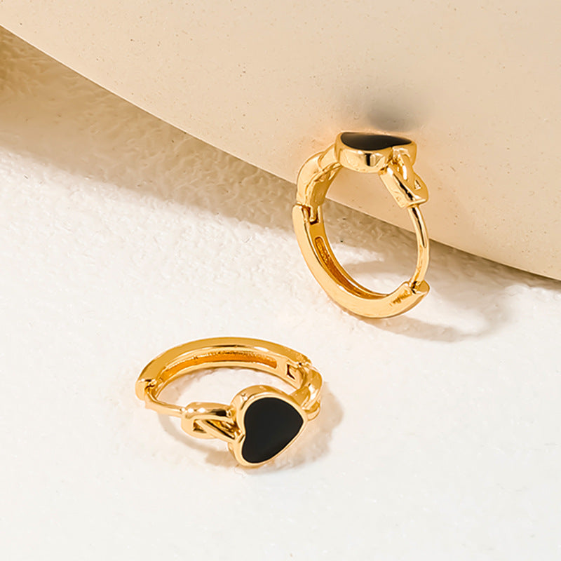 Luxurious Black Love Earrings with a Unique Design Aesthetic