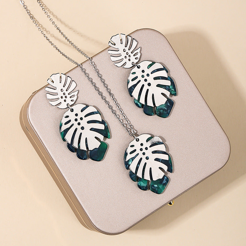 Leafy Charm Jewelry Set - Elegant Vienna Verve Collection