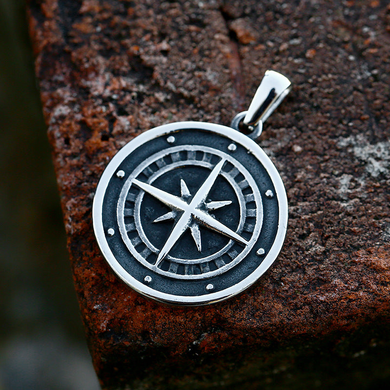 Vintage-Inspired Stainless Steel Compass Pendant for Men - Hip-Hop Titanium Steel Jewelry